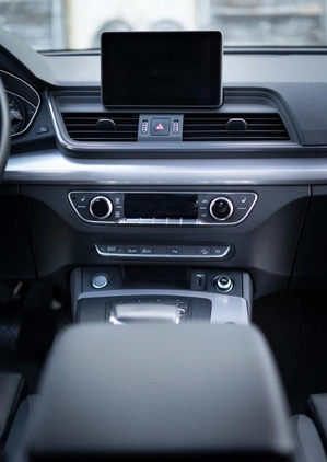 Audi Q5 cena 147000 przebieg: 40000, rok produkcji 2020 z Kraków małe 232